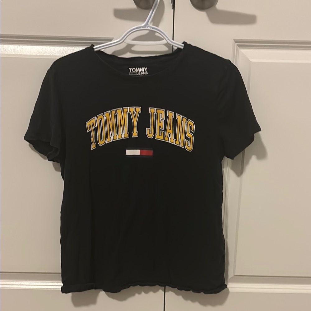 ✨2 for $10✨Tommy Hilfiger navy blue graphic Tommy jeans tee